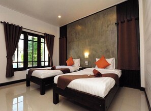 ツインルーム | デスク、WiFi (無料)、ベッドシーツ