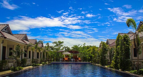 Thanawong Pool Villa