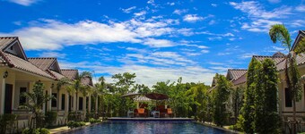 Thanawong Pool Villa