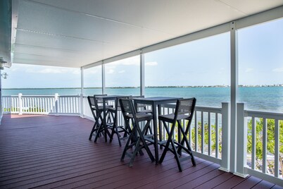 Cozy house on peaceful Little Torch Key with majestic view of Big Pine Channel! 