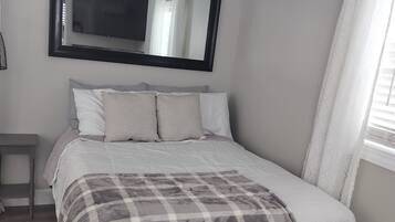 1 bedroom, iron/ironing board, WiFi, bed sheets