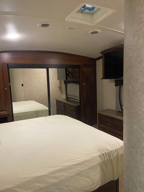 1 bedroom, iron/ironing board, bed sheets