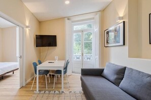 TV - Setúbal Prime IV, Apartment (Setúbal)