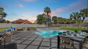 Outdoor pool, a heated pool