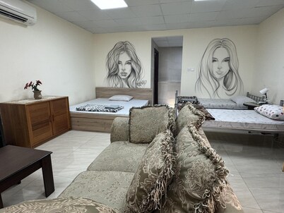 Studio 2 - Abu Dhabi