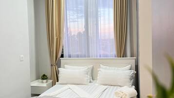 1 bedroom, WiFi, bed sheets