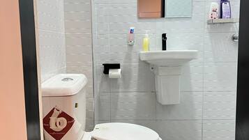 Shower, towels