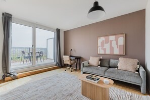 TV, stereo - Trendy Rudolfsheim-Fünfhaus 1BR, Furnished + Open Plan, by Blueground (Vienna)