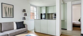 Gorgeous Horgen 3BR, 2 min to Train Station, by Blueground