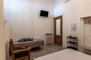 2 chambres, fer et planche à repasser, Wi-Fi, literie fournie