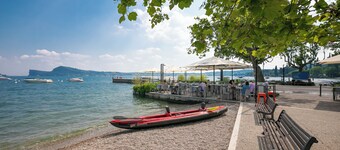 Villa Ulivi private Pool & Lake View, San Felice del Benaco, Italy