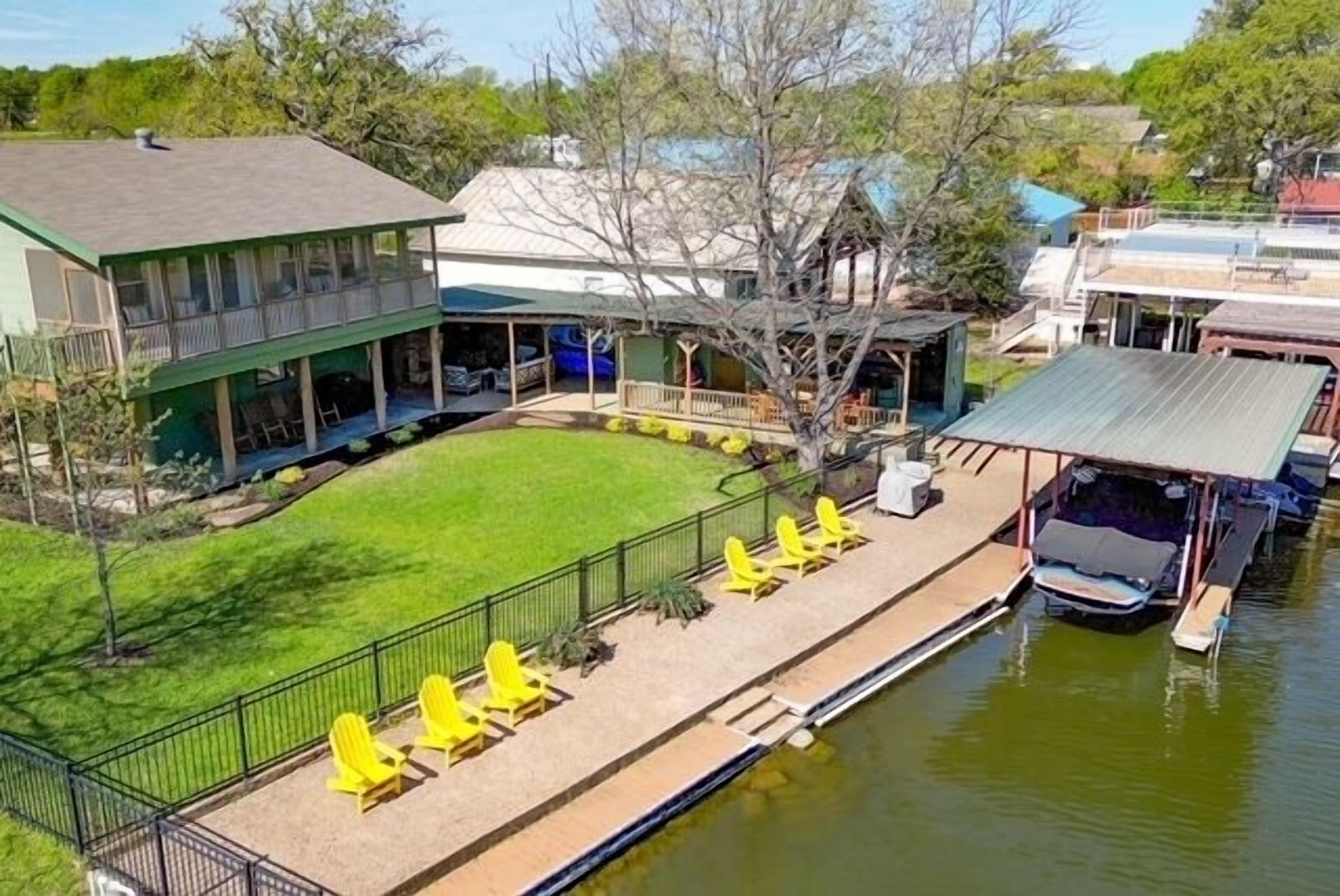 Cozy waterfront home on Lake LBJ