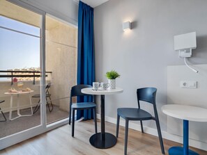 Dining - Timor Sol 3904- Beachfront studio in a hotel (Torremolinos)