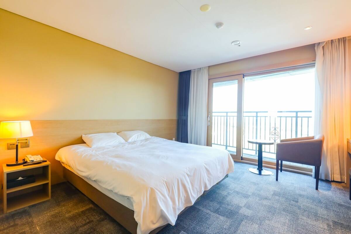 Standard Double Room | Premium bedding, desk, free WiFi, bed sheets