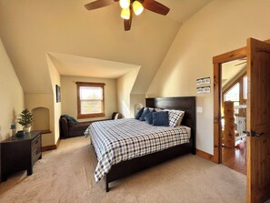 2 多间卧室、熨斗/熨衣板、WiFi、床单