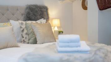 Apartment | 1 bedroom, iron/ironing board, free WiFi, bed sheets