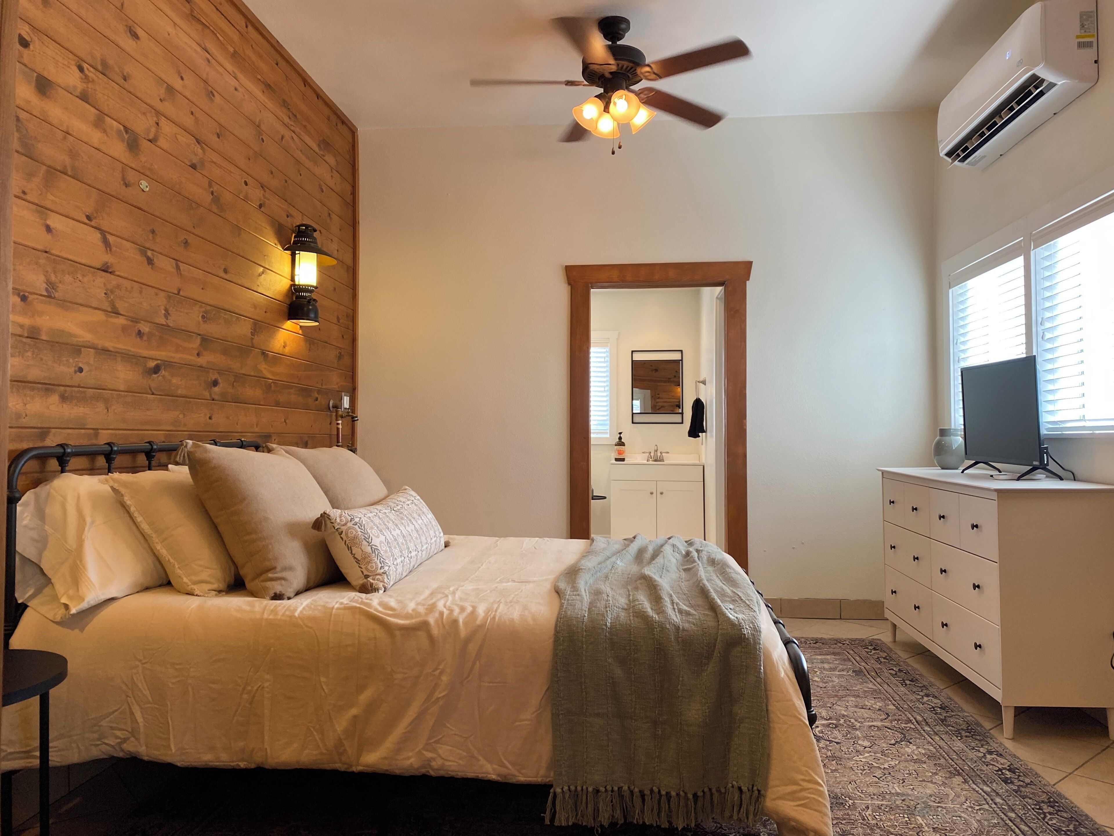 1 bedroom, iron/ironing board, WiFi, bed sheets