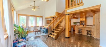 Creekside Hideaway -Oak Bay, NB