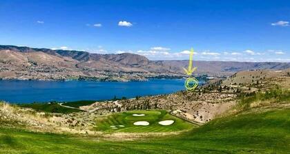 Waterfront 2-bed/2bath Suite w/Indoor Pool & Hot Tub