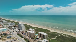 Beach - 3 Min Walk to beach, Ocean Views, Pool, Full beach ready kit, Pet friendly. (South Padre Island)