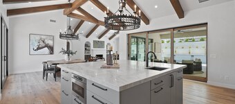 Villarosa Temecula: Luxe 4-Bedroom Wine Country Retreat