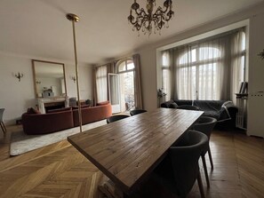 Interior - Elegant 150m2 Haussmann apartment in Paris Pasteur  (Paris)