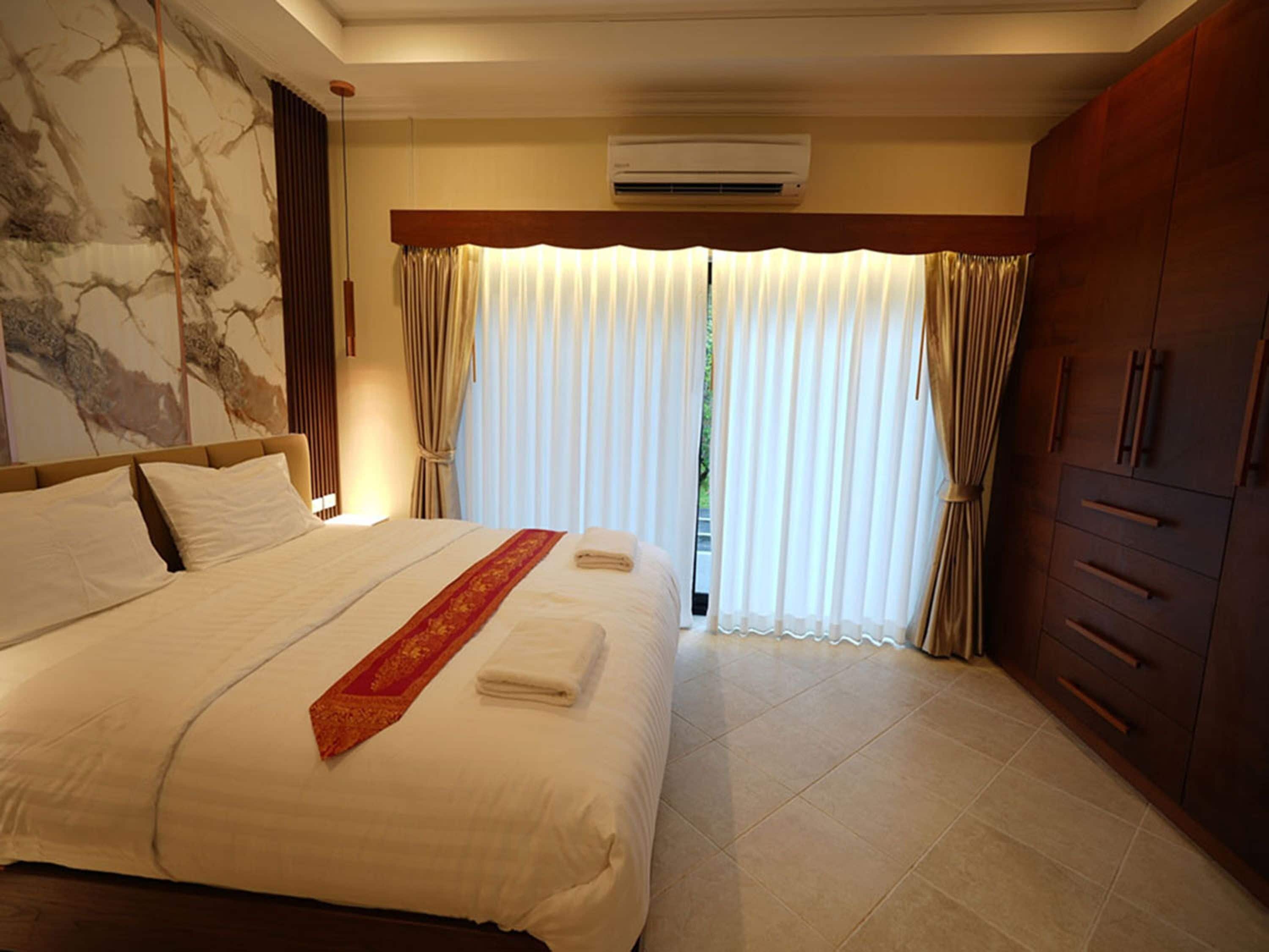 Családi villa, 2 hálószobával, kilátással a medencére | 2 hálószoba, egyedi dekoráció, egyedi berendezés és íróasztal