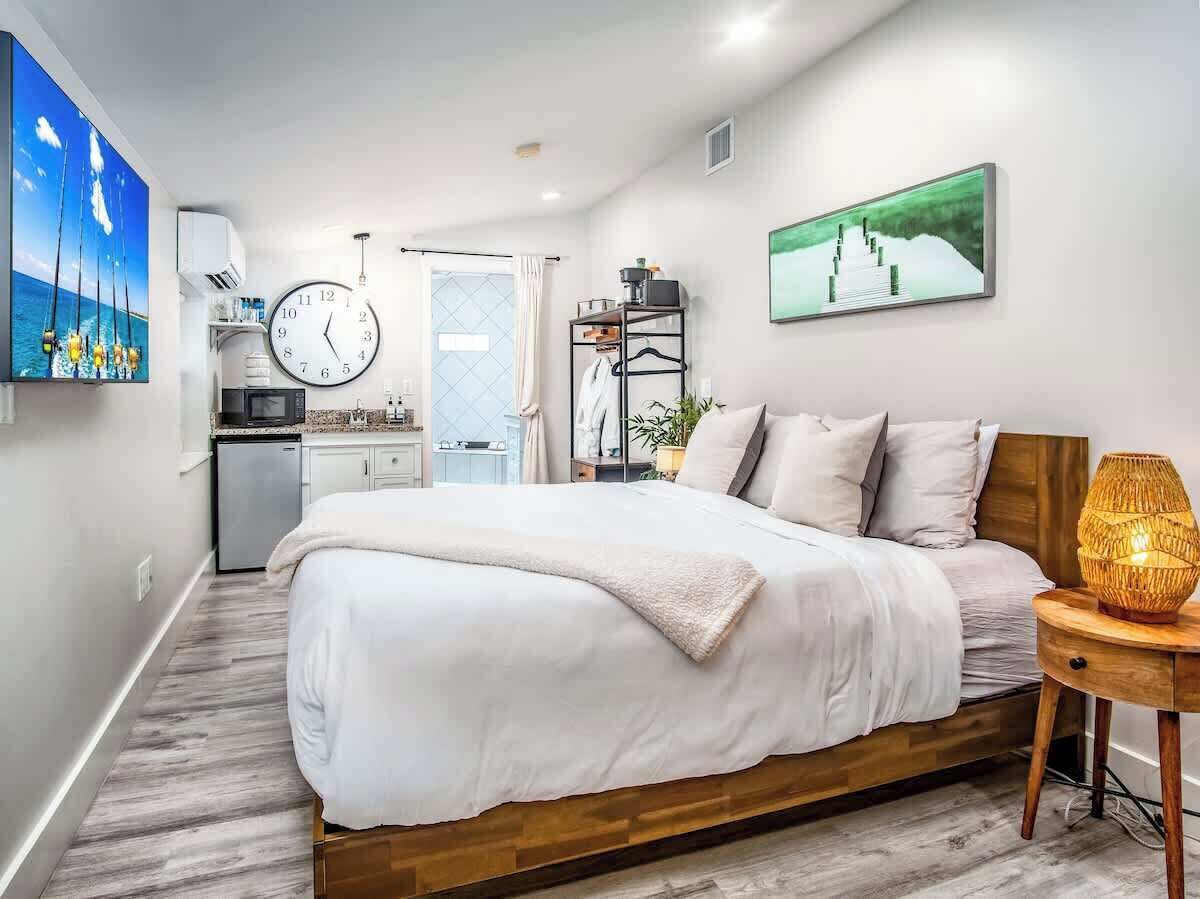 1 bedroom, iron/ironing board, free WiFi, bed sheets