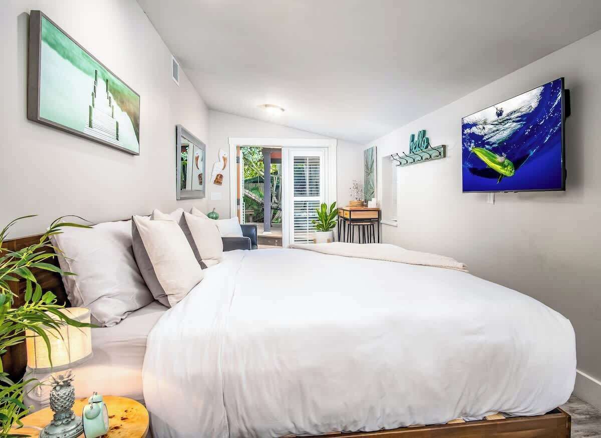 1 habitación, tabla de planchar con plancha, wifi gratis y ropa de cama 