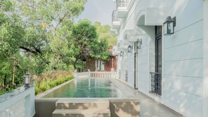 Room - Lux Living - 3BR Duplex Apt in Goa s Beverly Hills (Assagao)