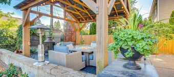 Pool, Hot Tub + Fire Pit: Family Home By U of O!