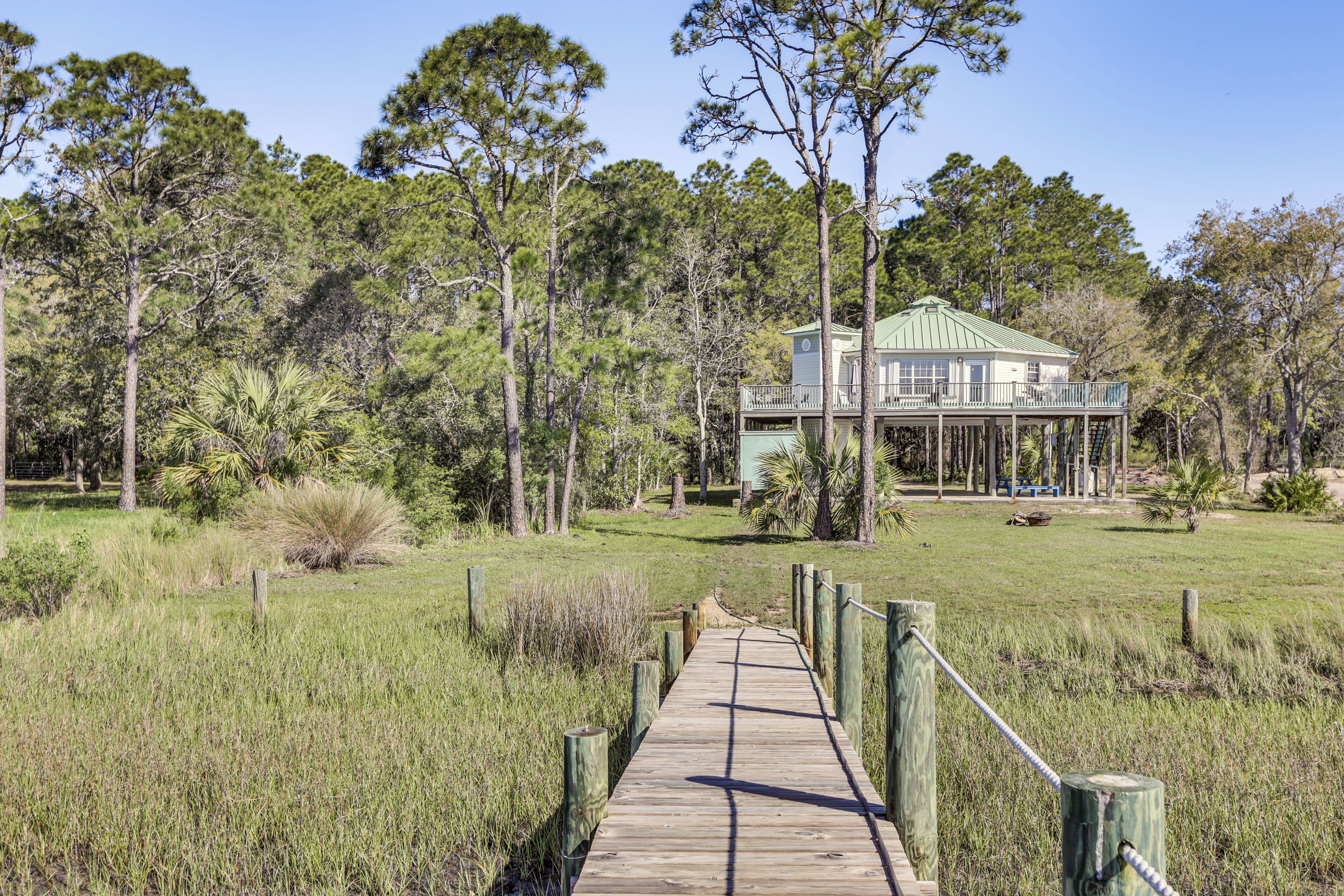 'The Octagon House' - Oceanfront Carrabelle Oasis
