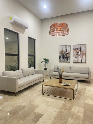 Smart TV, stereo - Casa Arennas, Amplitud y Confort con Piscina (Mérida)