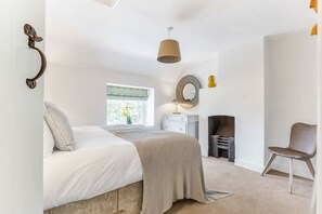 1 soverom, skrivebord, strykejern/-brett og wi-fi