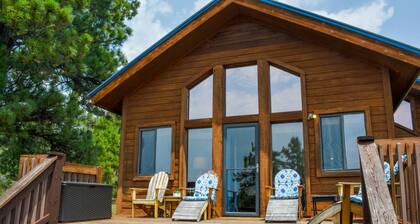 Secluded Cabin w/ Gorgeous Views, Wildlife, Deck, Near Amenities