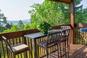 Unclassified image, 2 of 48, button