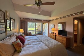 Unclassified image, 3 of 48, button