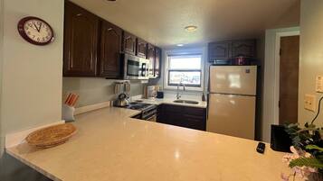 Dishwasher, coffee/tea maker