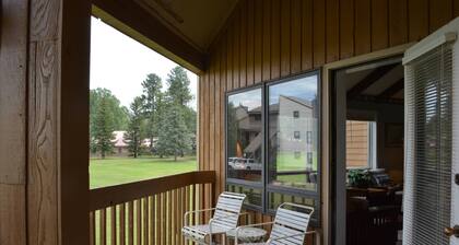 Aspenwood Condo: Family-Friendly, Mountain Views, Fireplace, Near Golf, Lakes, and Wolf Creek Resort
