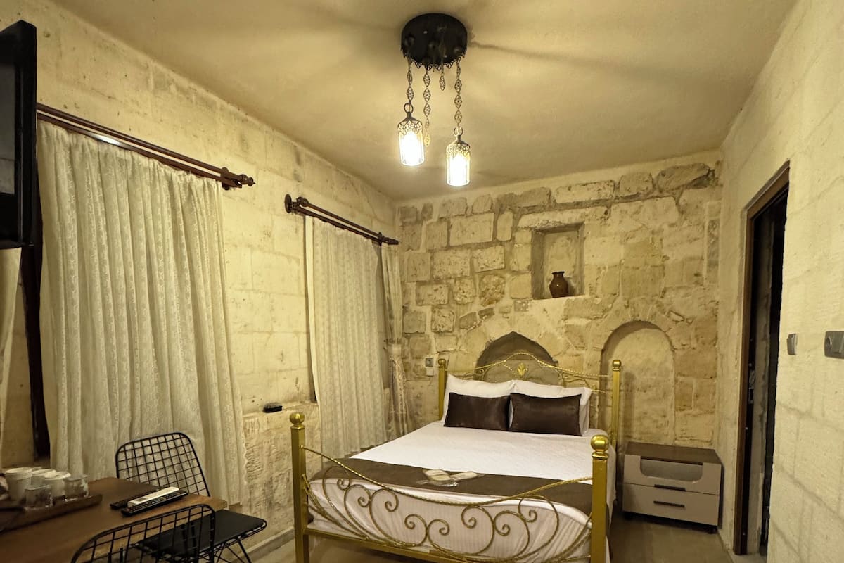 Standard Triple Room | 1 bedroom, in-room safe, blackout drapes, soundproofing