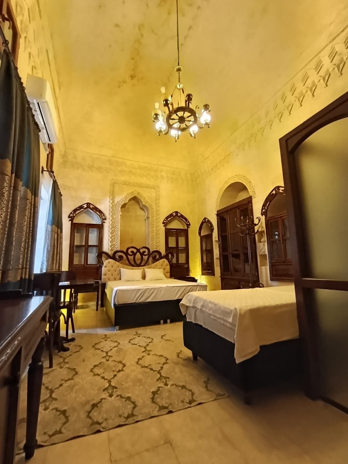 SAHMERAN ODA | Een kluis op de kamer, verduisterende gordijnen, geluiddichte muren