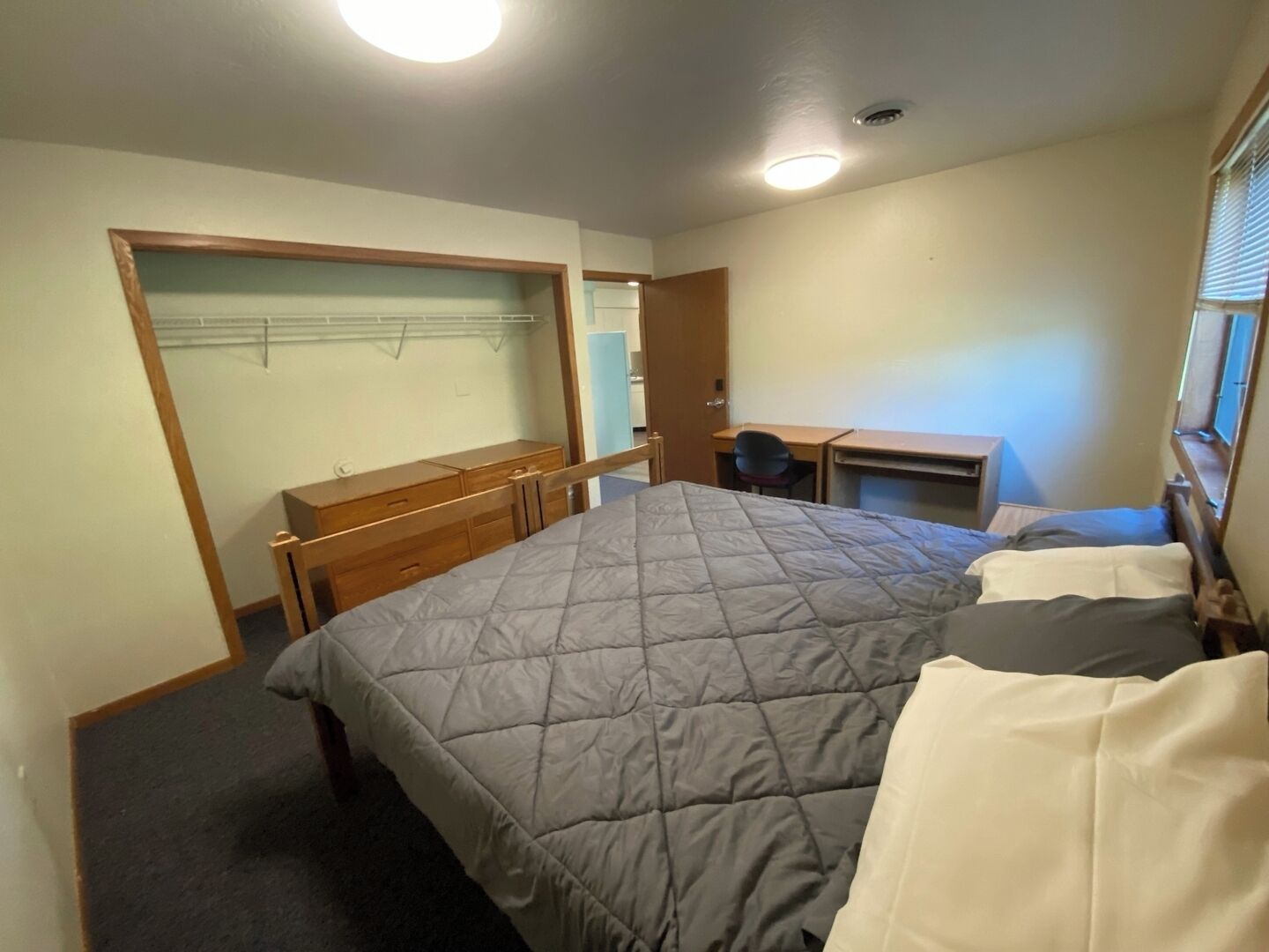 4 chambres, bureau, Wi-Fi, draps fournis