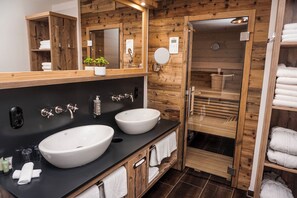 Luxury Apartment | Bathroom - Alpin Lodges Oberjoch (Bad Hindelang)