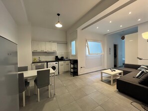 Interior - Chic Studio in the Heart of the City (Athina)