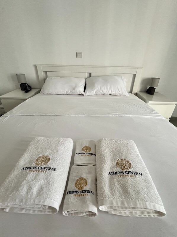 1 bedroom, Internet, bed sheets - Chic Studio in the Heart of the City (Athina)