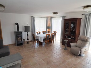 Interior - Holiday Apartment 'Mediterranean Yellow House' with Private Pool, Sauna and Air Conditioning (Königheim)