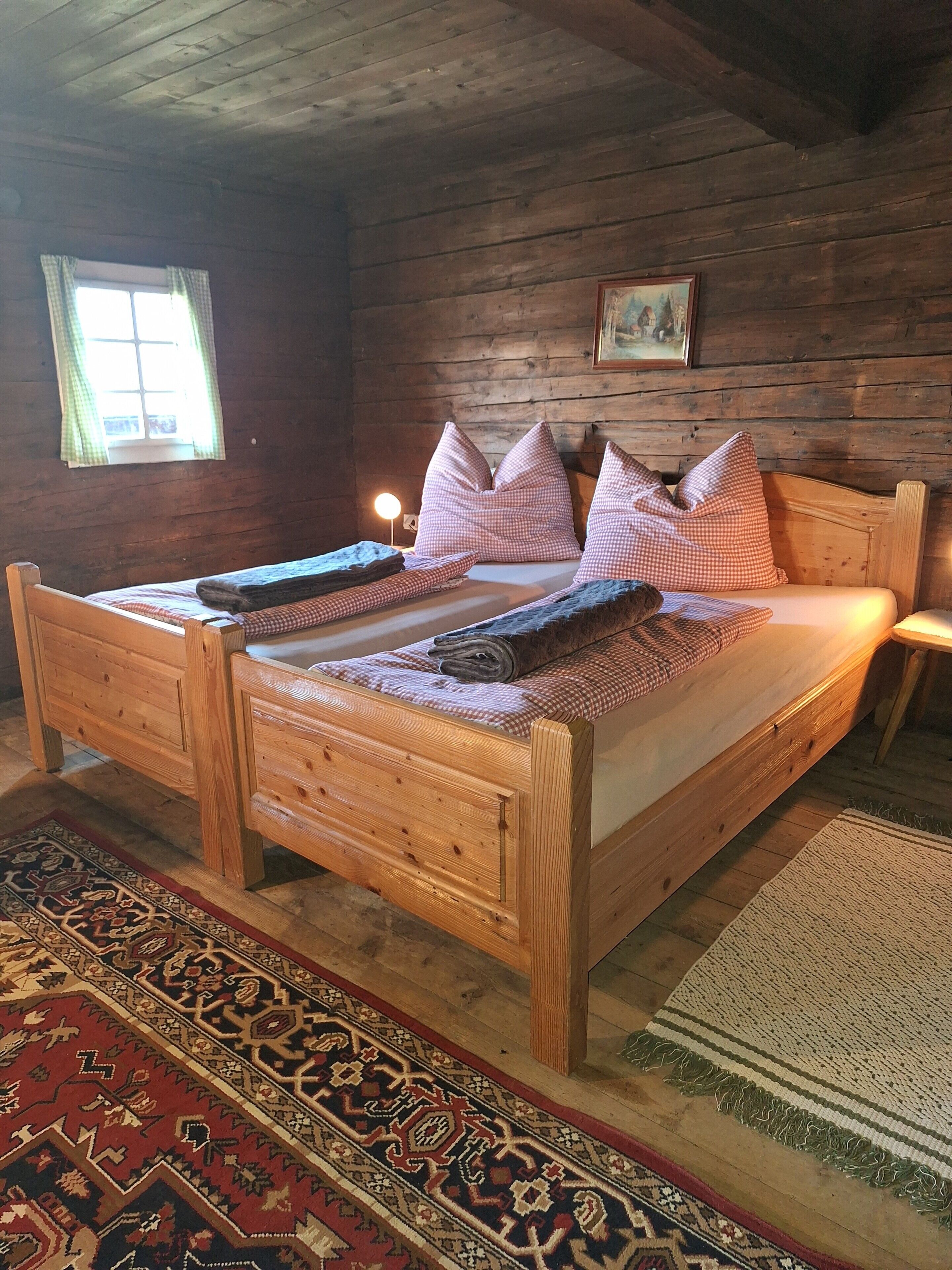 3 habitaciones, wifi gratis y ropa de cama 