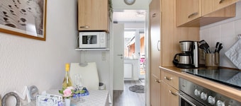 Apartamento 'Nordsee-Ferienwohnung Halligland' con terraza compartida, jardín privado y Wi-Fi