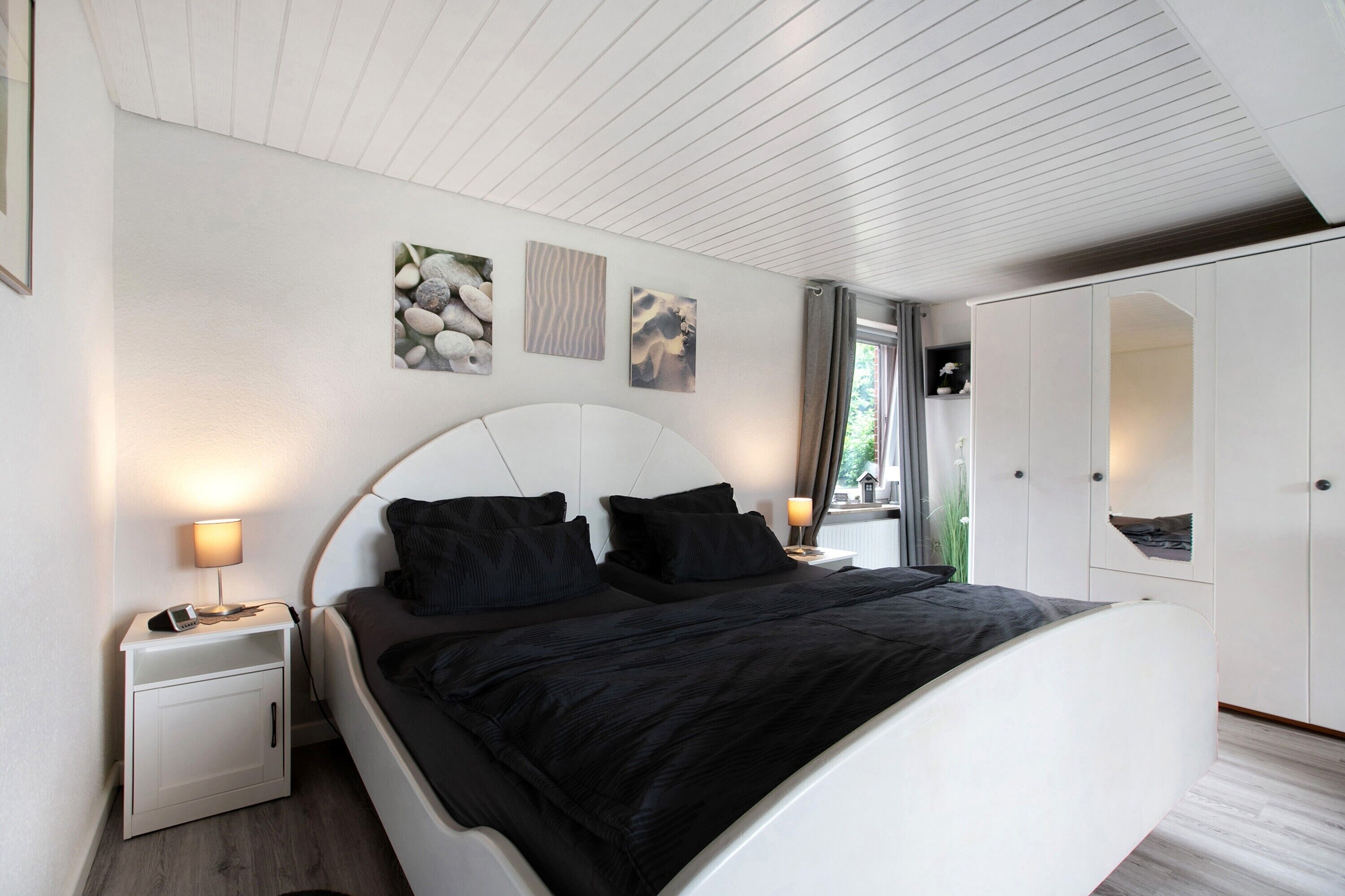 1 chambre, fer et planche à repasser, Wi-Fi gratuit, draps fournis