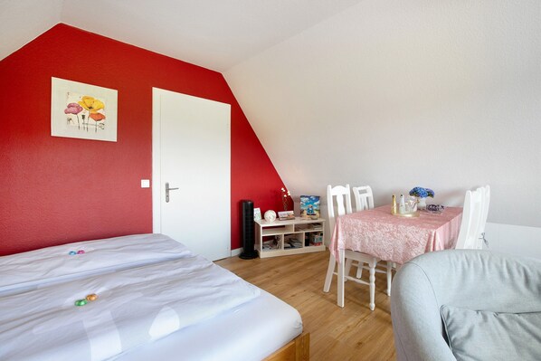 2 chambres, fer et planche à repasser, accès au Wi-Fi (inclus)